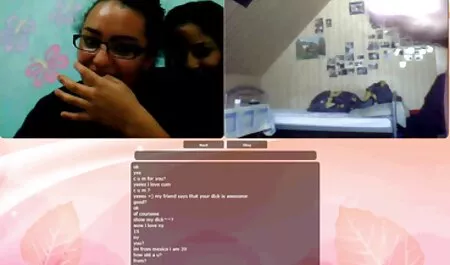 Buatan sendiri porno dengan Cece cerita lucah main dengan budak kecik Capella sangat menarik.