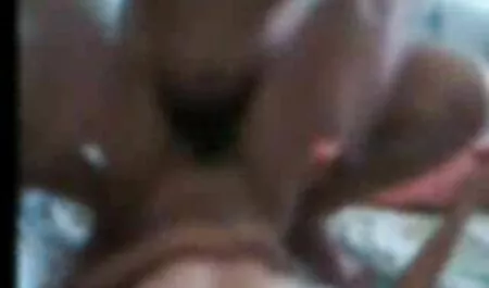 Beberapa video budak sekolah sangap siswa adalah bersemangat tentang bermain di jembatan kayu