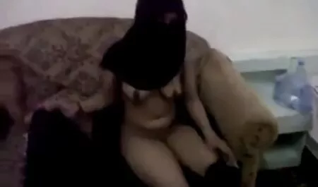 Di pantat gadis video lucah budak melayu yang romantis