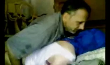 Wanita kecanduan seks adalah berbeza, dan video luca budak sekolah bersamaan dengan orang kulit putih.