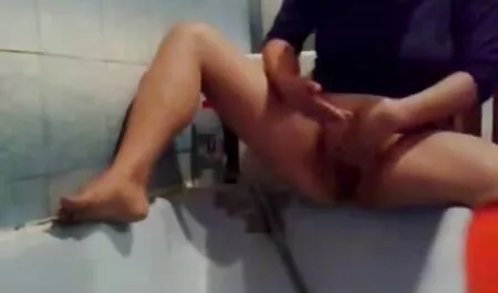 BESAR wanita gemuk video lucah budak melayu dengan gelas menenangkan kanak-kanak