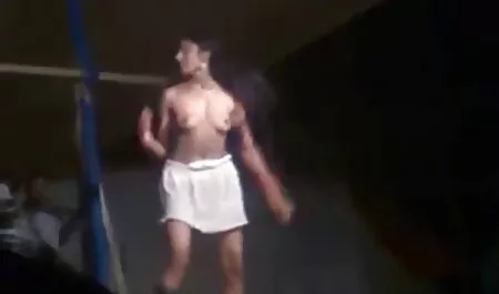 Hitam video lucah remaja sekolah beberapa fucking bersemangat dalam waktu kerja
