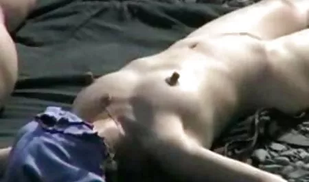 Boleh aku sentuh vagina-mu? aksi lucah budak sekolah