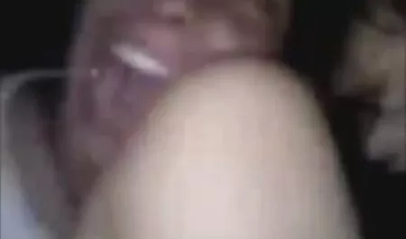 Dia meletakkan pantatnya di penis-nya video luca budak sekolah dalam subjek.