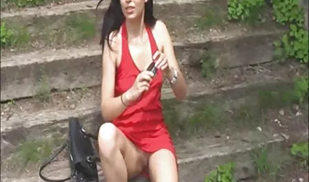 Missy budak sekolah main dalam kereta dubur
